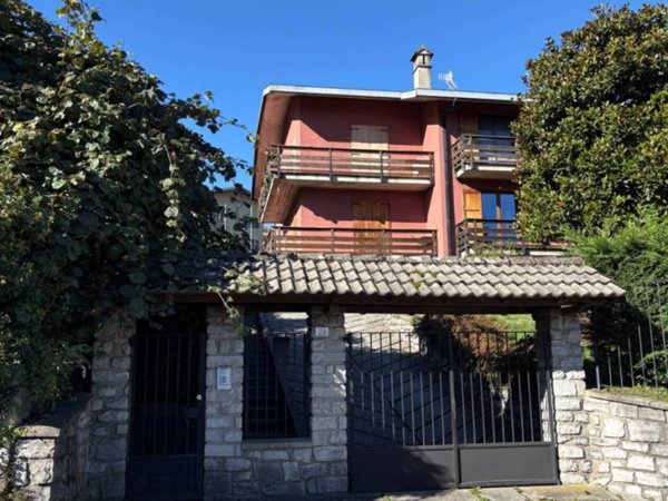 negozio in vendita a Rezzago