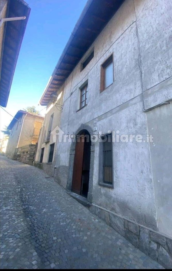 appartamento in vendita a Rezzago