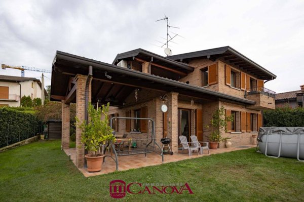 casa indipendente in vendita a Rodero