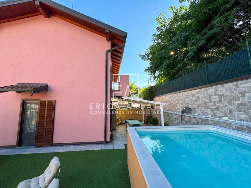 casa indipendente in vendita a Rodero