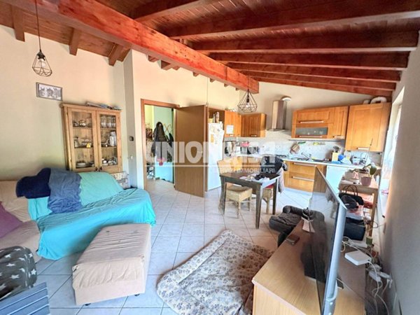 casa indipendente in vendita a Rodero