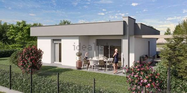 casa indipendente in vendita ad Uggiate con Ronago in zona Ronago