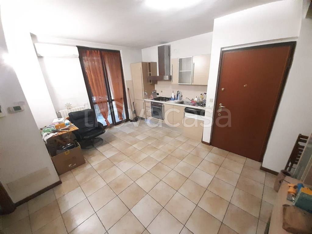 appartamento in vendita a Rovellasca
