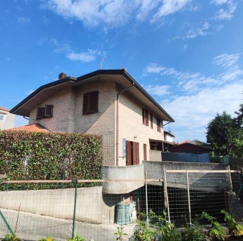 appartamento in vendita a Rovellasca