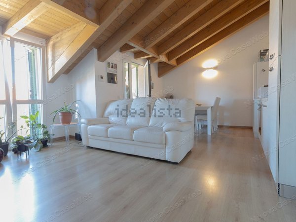 appartamento in vendita a Rovellasca