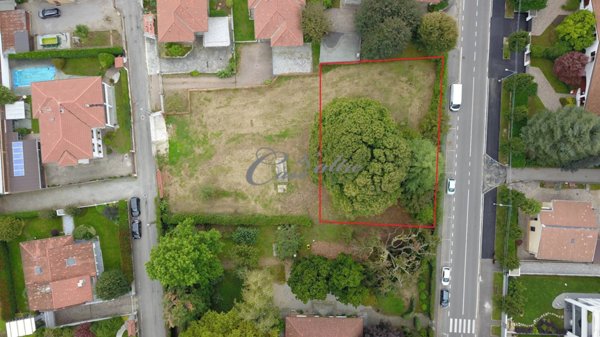 casa indipendente in vendita a Rovellasca