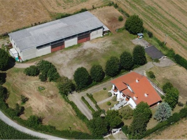 negozio in vendita a Rovellasca