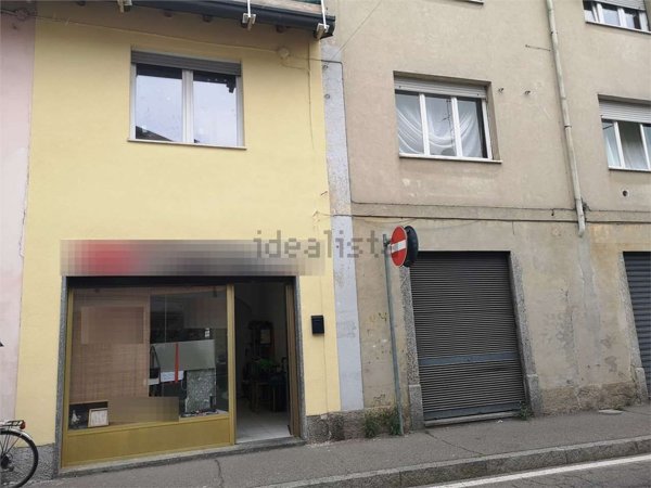 locale commerciale in vendita a Rovellasca