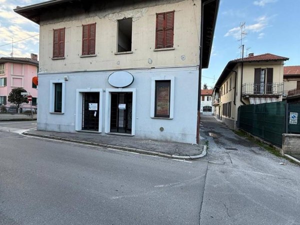 negozio in vendita a Rovellasca