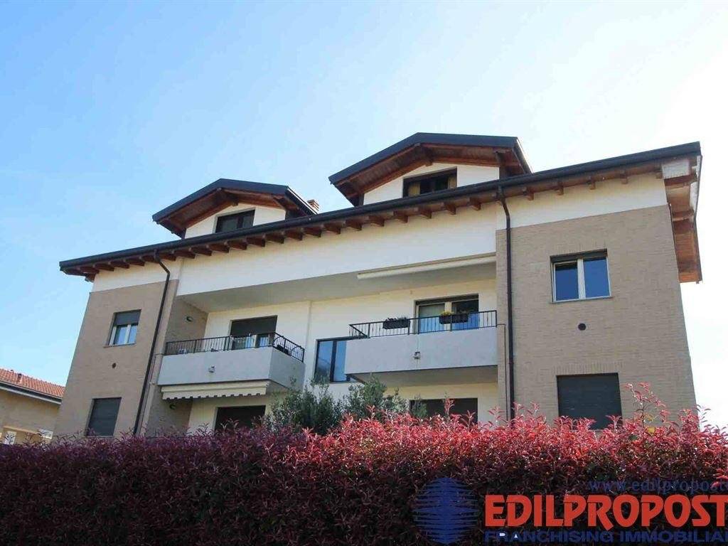 appartamento in vendita a Rovellasca