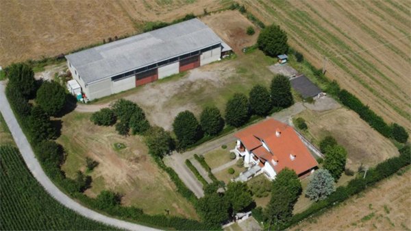 azienda agricola in vendita a Rovellasca