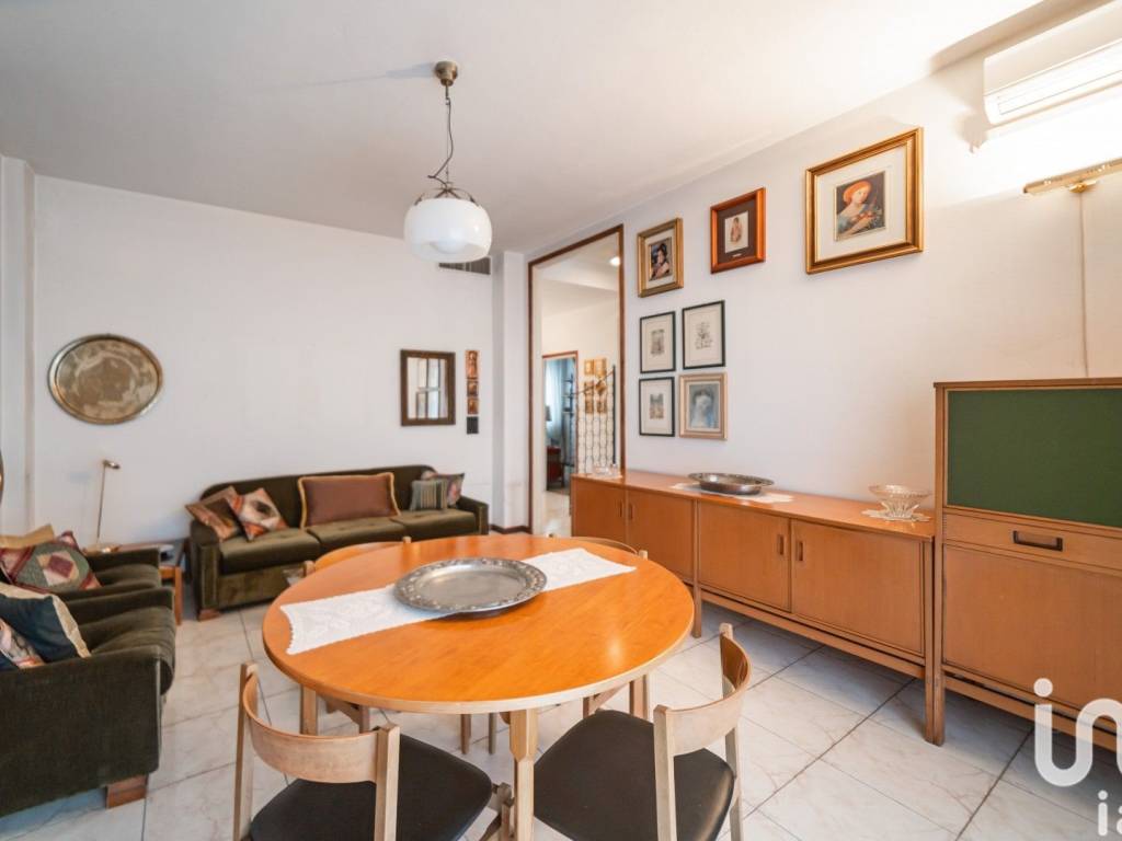 appartamento in vendita a Rovellasca