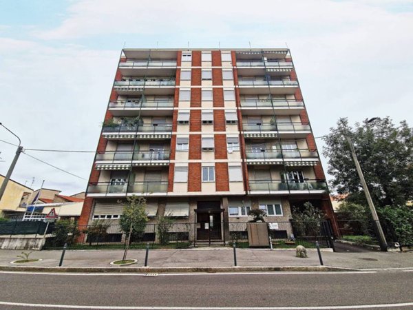 appartamento in vendita a Rovellasca