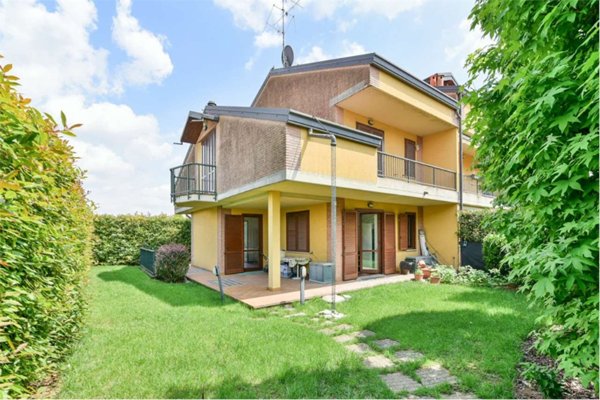appartamento in vendita a Rovellasca