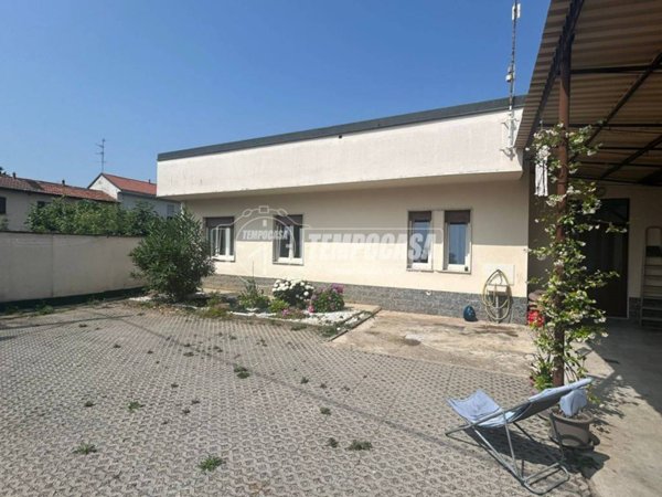appartamento in vendita a Rovellasca