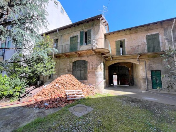 appartamento in vendita a Rovellasca