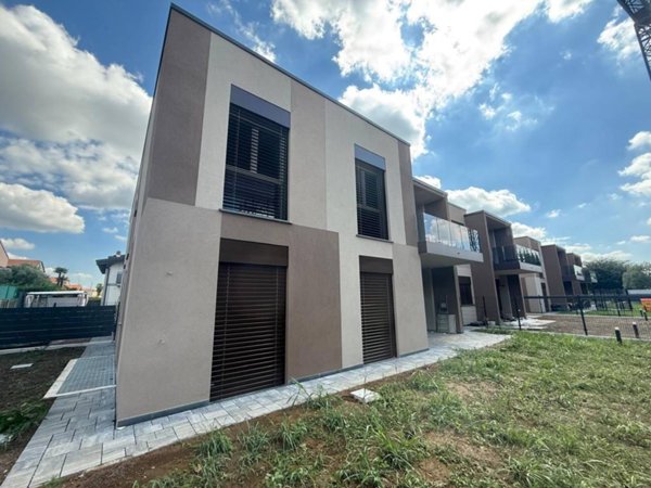 appartamento in vendita a Rovellasca