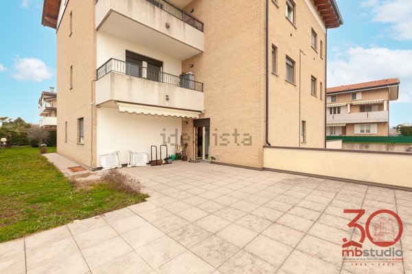 appartamento in vendita a Rovellasca