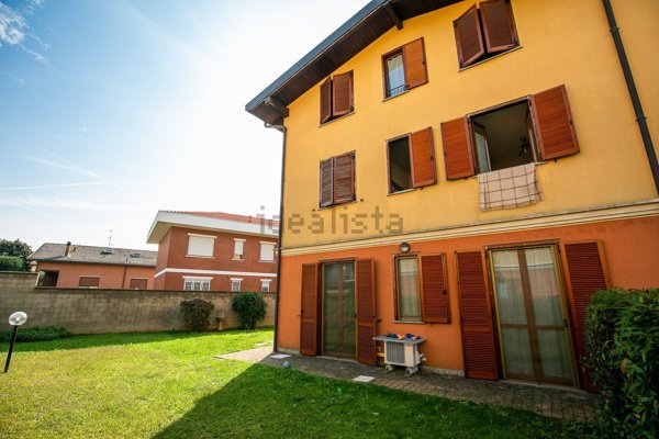 appartamento in vendita a Rovellasca