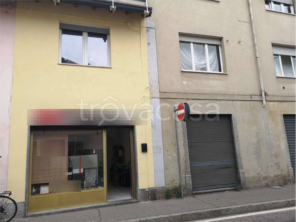 negozio in vendita a Rovellasca