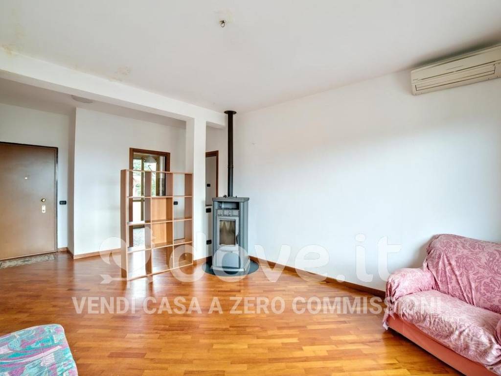 appartamento in vendita a Rovellasca