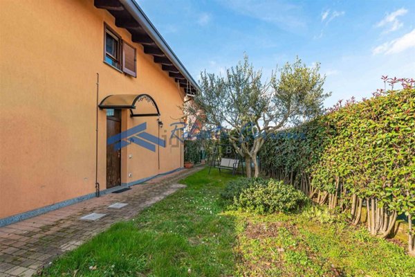 appartamento in vendita a Rovellasca