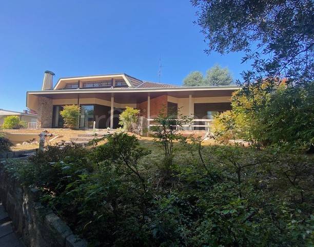 casa indipendente in vendita a Rovellasca