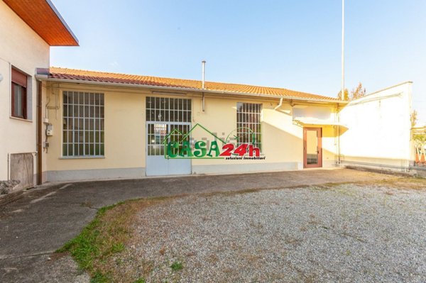 capannone in vendita a Rovellasca