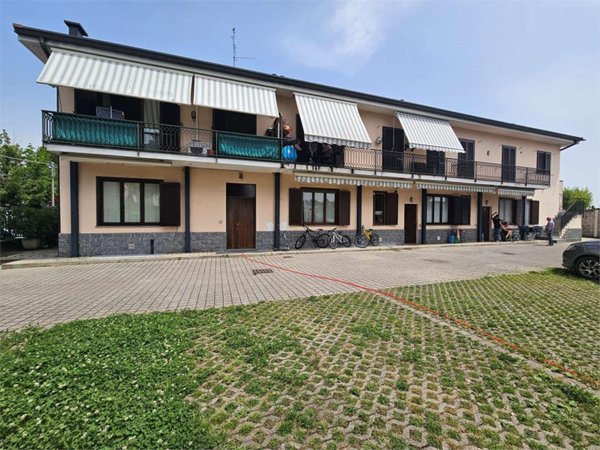 appartamento in vendita a Rovellasca