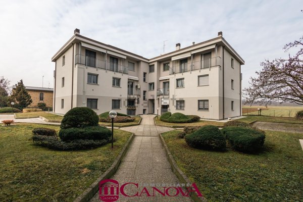 appartamento in vendita a Rovellasca