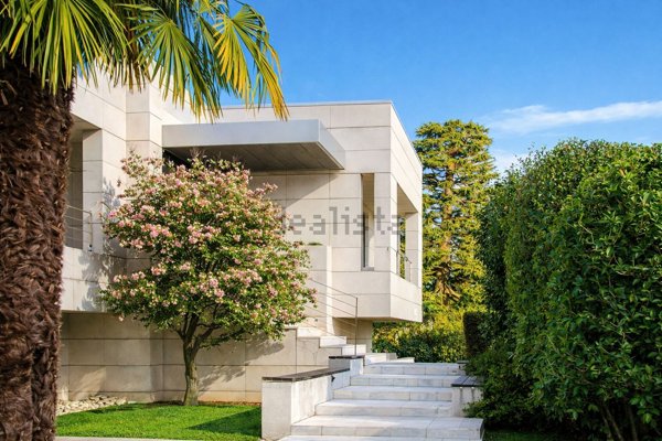 casa indipendente in vendita a Rovellasca