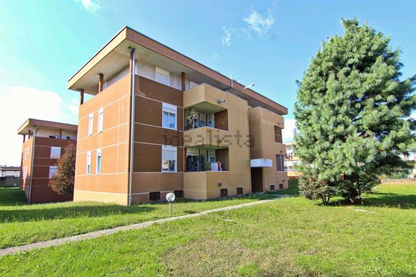 appartamento in vendita a Rovellasca