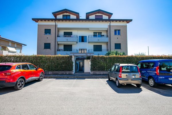 appartamento in vendita a Rovellasca