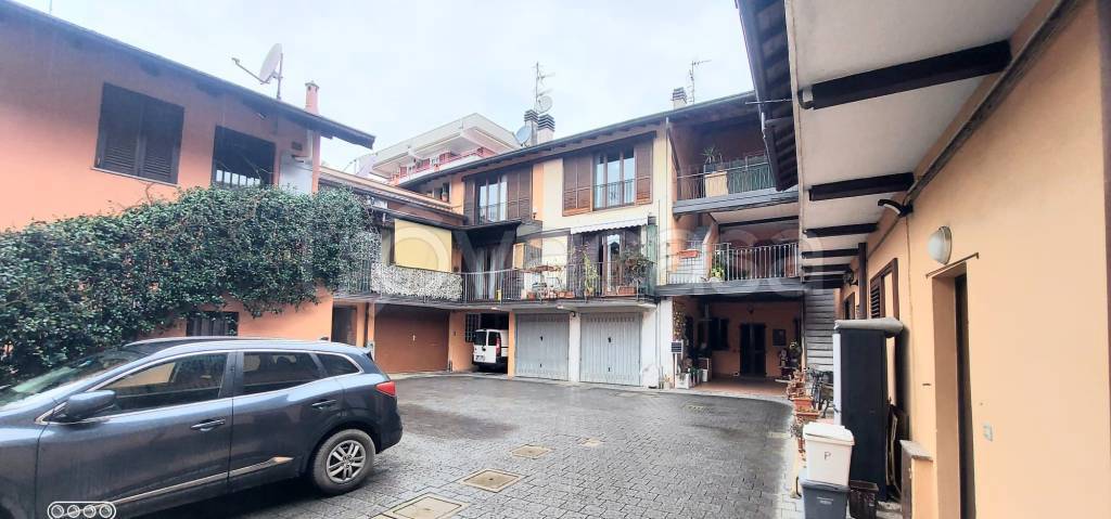 appartamento in vendita a Rovellasca