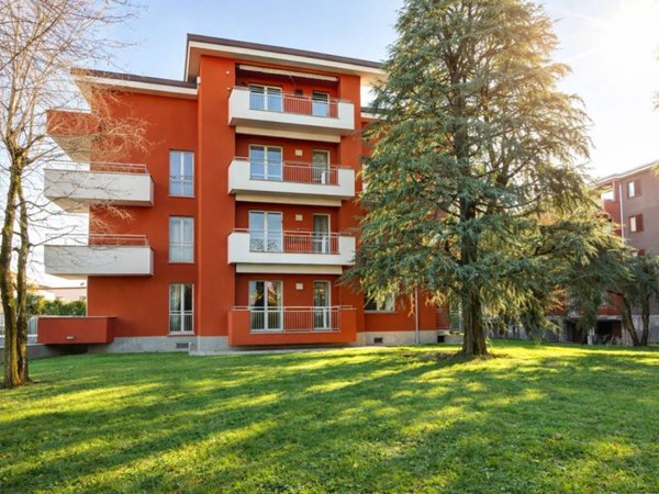 appartamento in vendita a Rovellasca