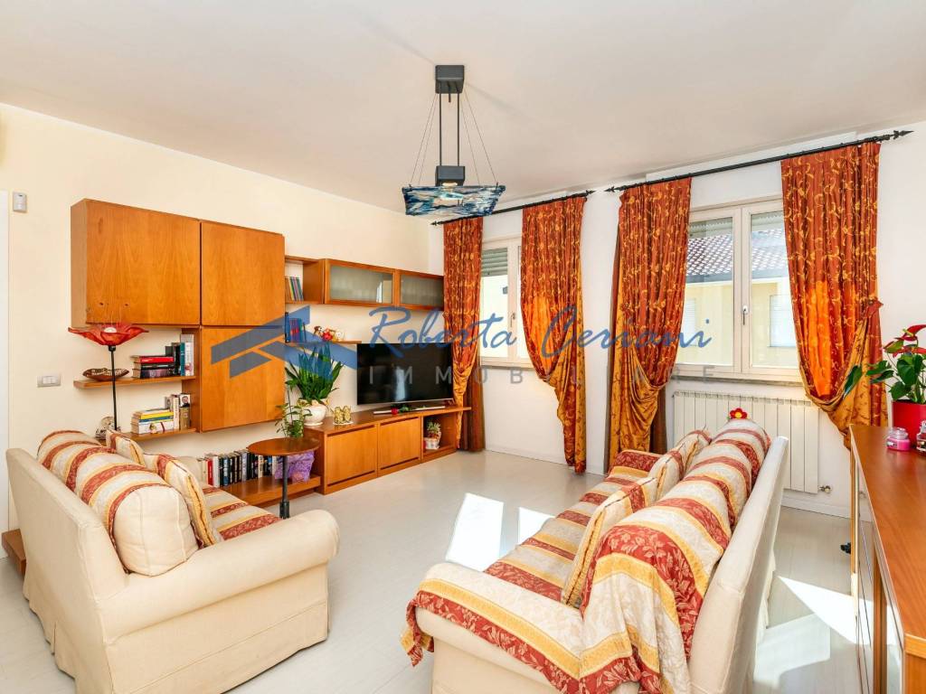 appartamento in vendita a Rovellasca