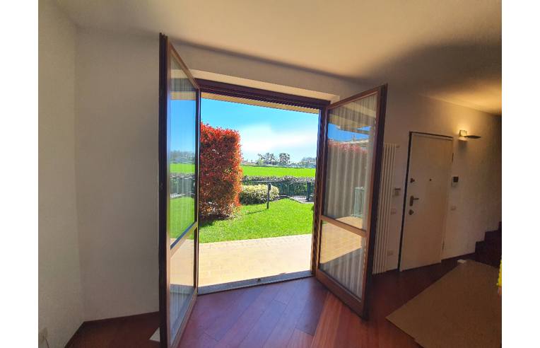 casa indipendente in vendita a Rovellasca