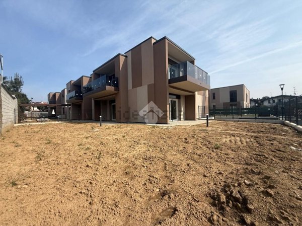 appartamento in vendita a Rovellasca