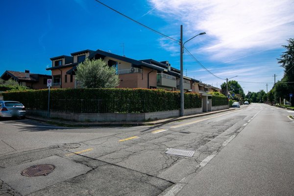 appartamento in vendita a Rovellasca