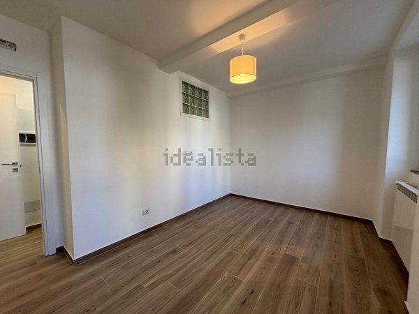 appartamento in vendita a Rovellasca in zona Manera