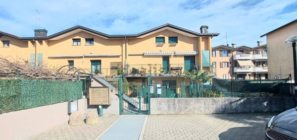 appartamento in vendita a Rovellasca