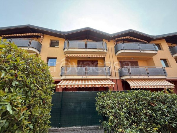 appartamento in vendita a Rovellasca