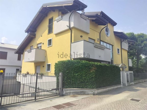appartamento in vendita a Rovellasca