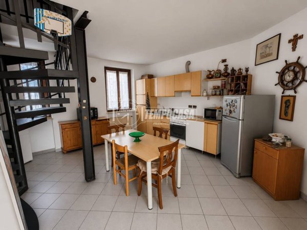 appartamento in vendita a Rovellasca