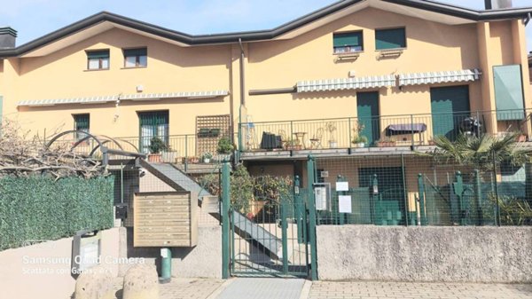appartamento in vendita a Rovellasca