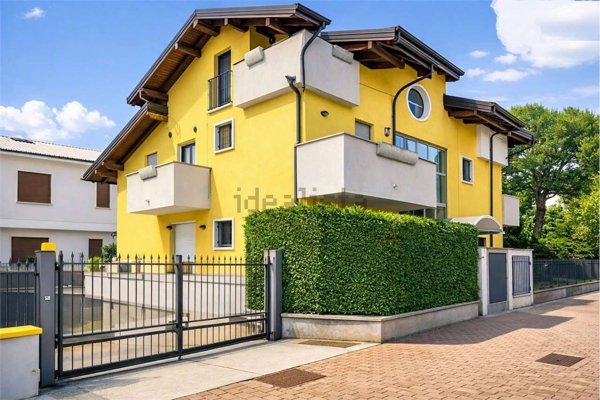 appartamento in vendita a Rovellasca