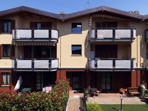 appartamento in vendita a Rovellasca