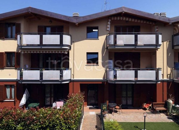 appartamento in vendita a Rovellasca