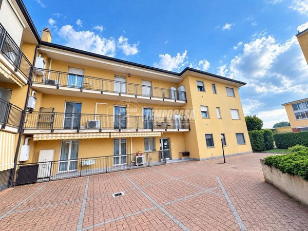 appartamento in vendita a Rovellasca