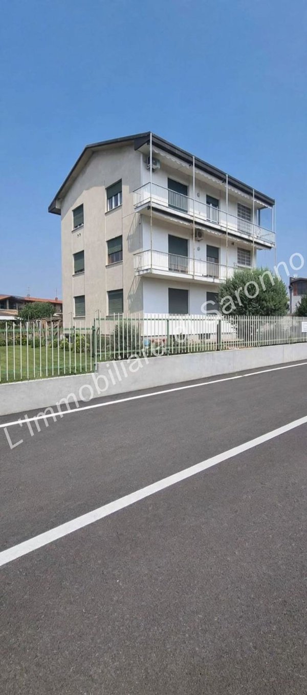 appartamento in vendita a Rovellasca